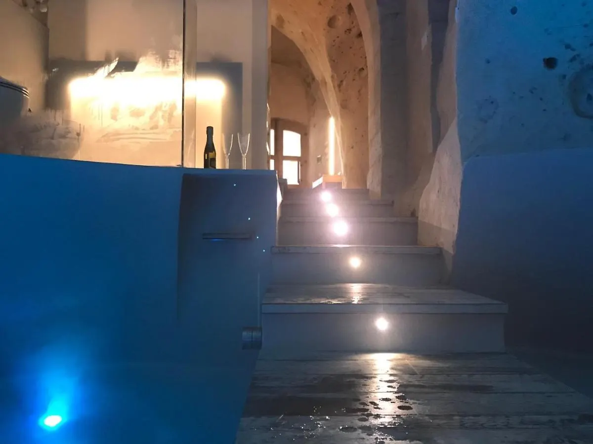 11 Hotel Centrali vicino alla Cripta del Peccato Originale a Matera