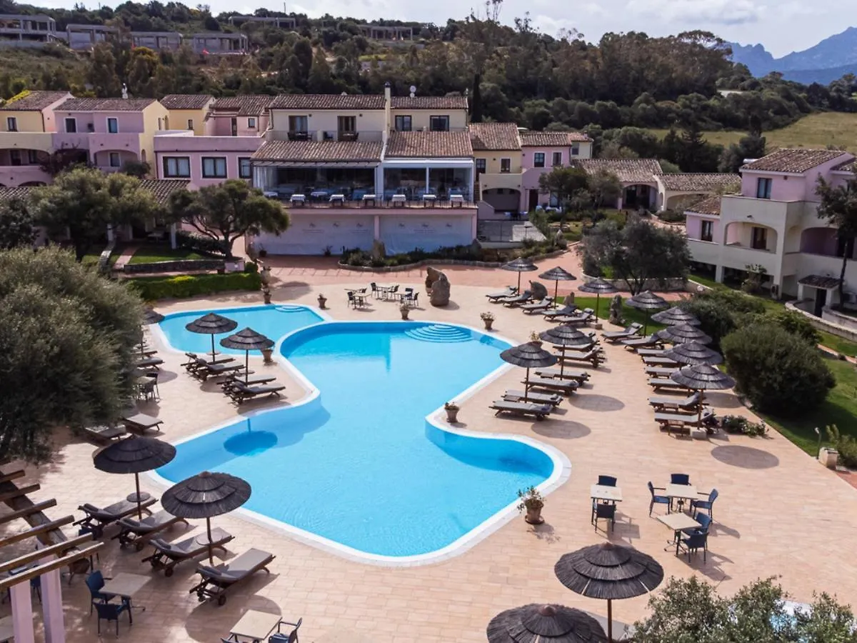 Dove Dormire vicino a Coddu Vecchiu: 4 Hotel per Famiglie