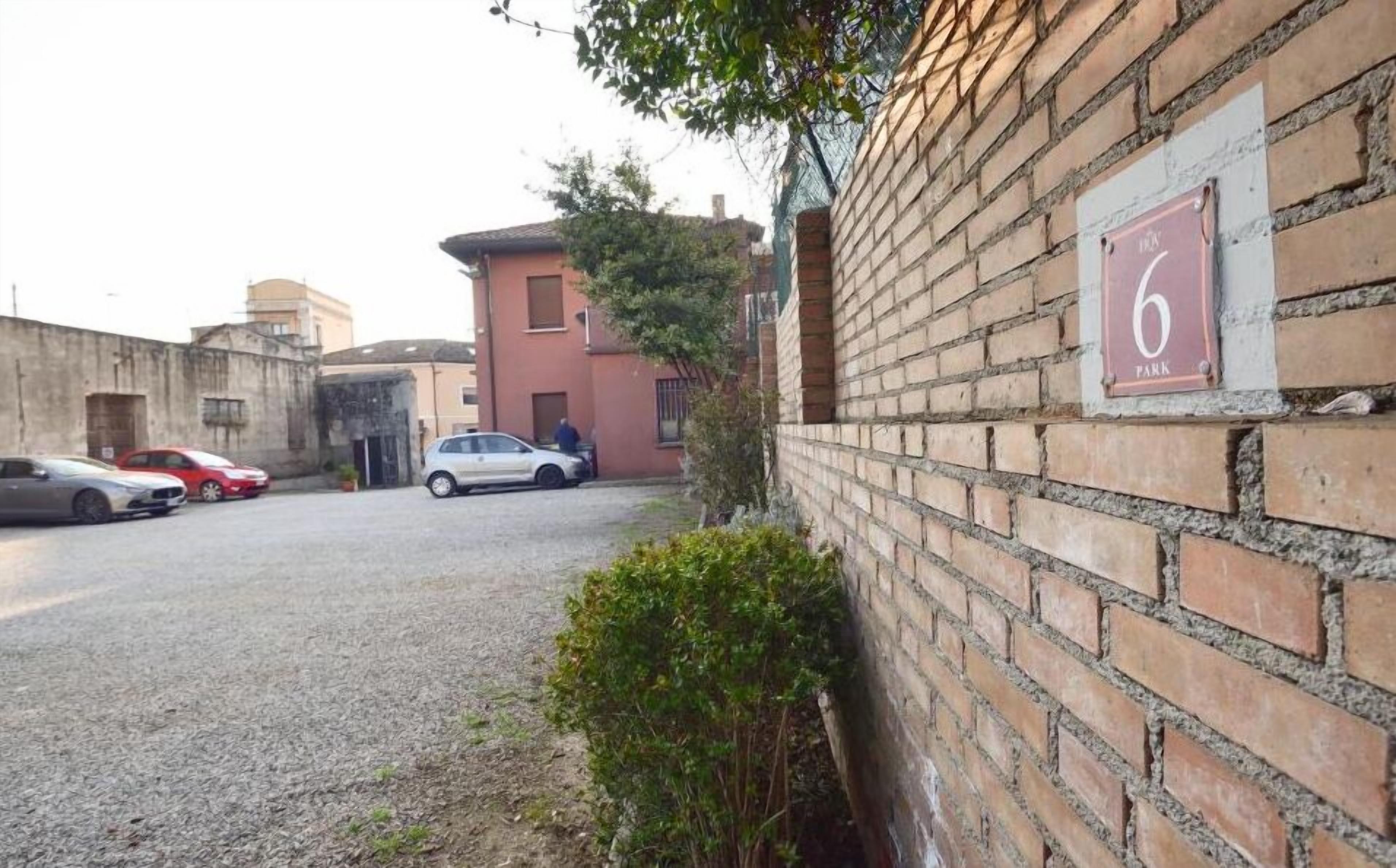 4 Hotel 3 Stelle Vicino alla Casa della Contadinanza a Udine