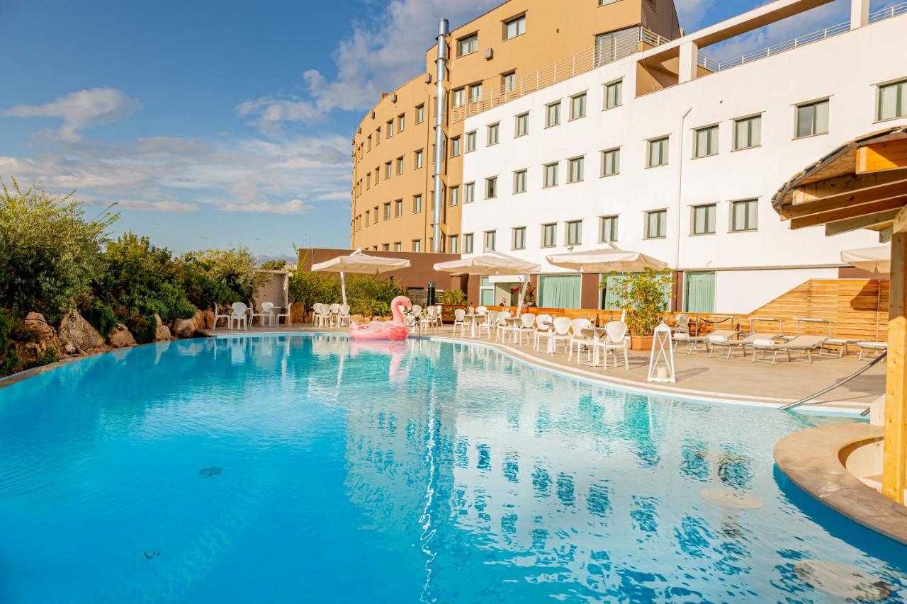 2 Hotel Vicino alla Stazione Marittima Isola Bianca di Olbia